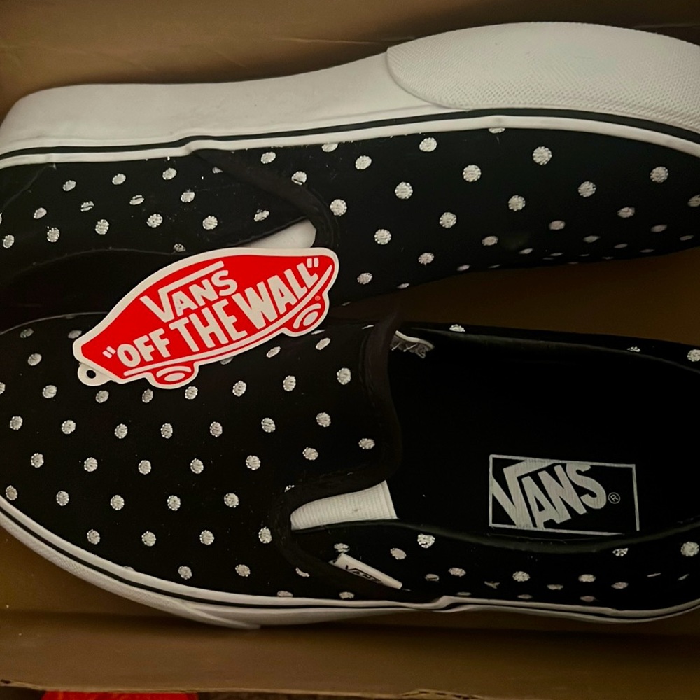 Didn’t fit me, never worn, but extremely cute!